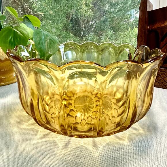 Vintage Amber Glass Serving Bowl – Scalloped Edge with Floral Panel Design - Picture 3 of 11